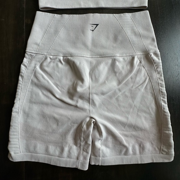 Gymshark Workout Set - Picture 7 of 11